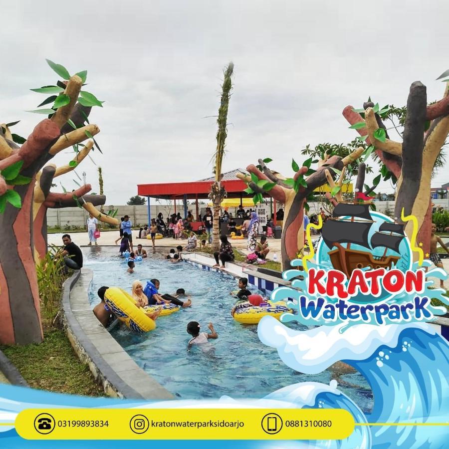 Ndalem Kraton Hotel Sidoarjo Zewnętrze zdjęcie